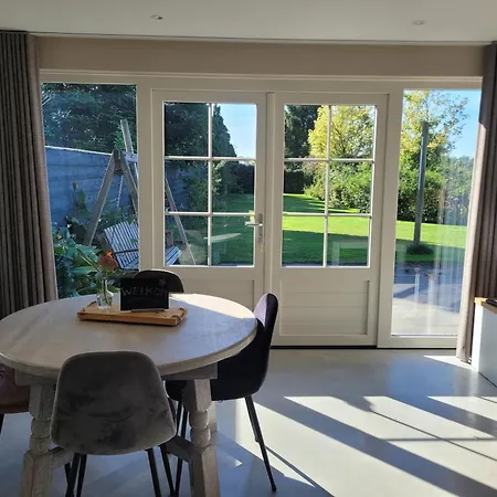 Ut Peeleind Holiday home