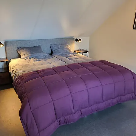 Holiday home Ut Peeleind Zeeland
