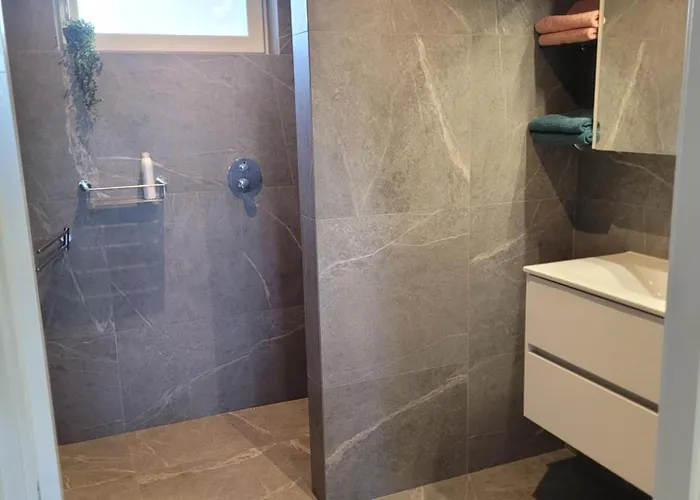 Ut Peeleind بيت للعطل زيلاند